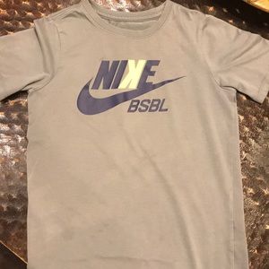 Nike youth small baseball T-shirt
